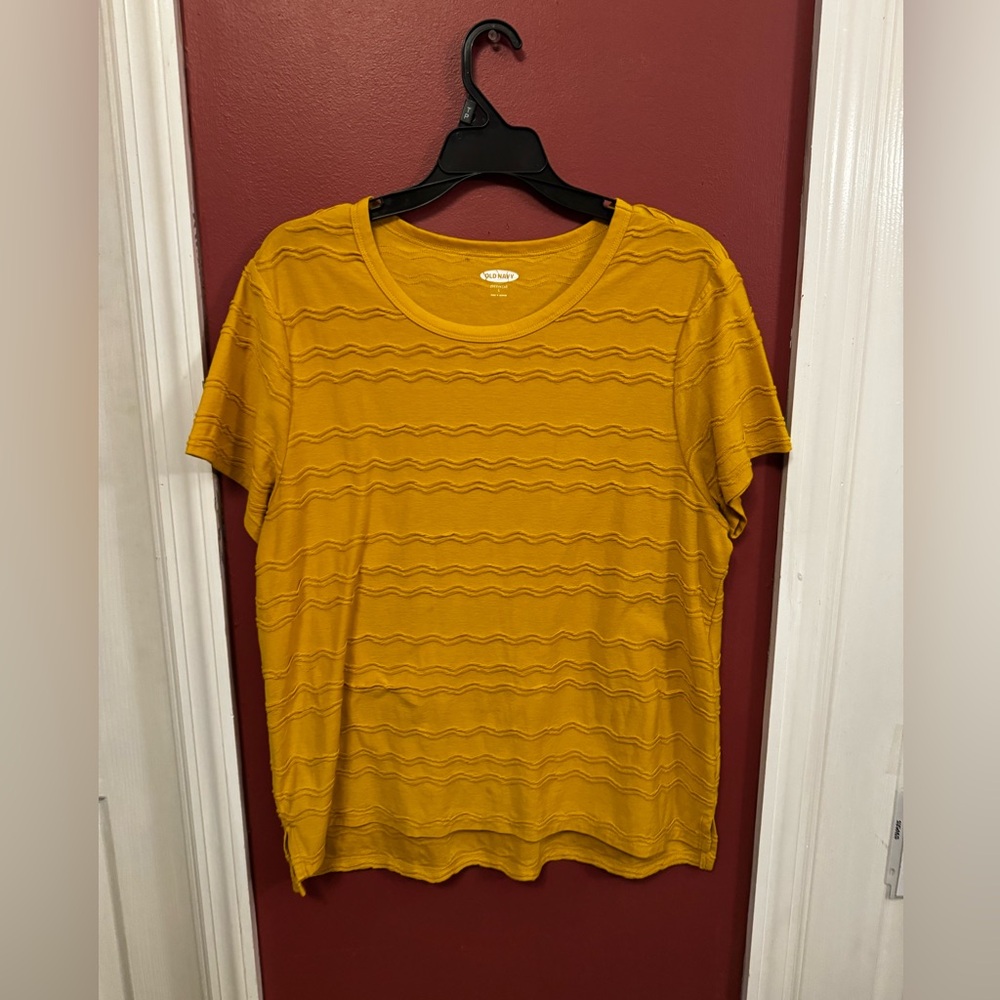 Large - Old Navy Mustard Yellow Women’s Shirt